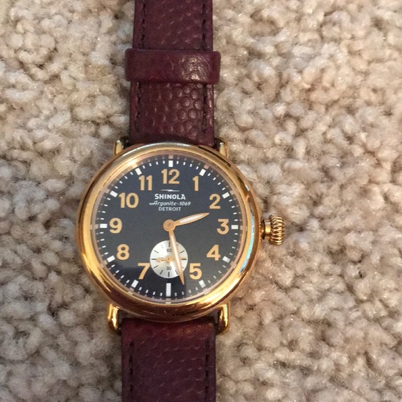 Shinola Watch- rose gold - Picture 2 of 4